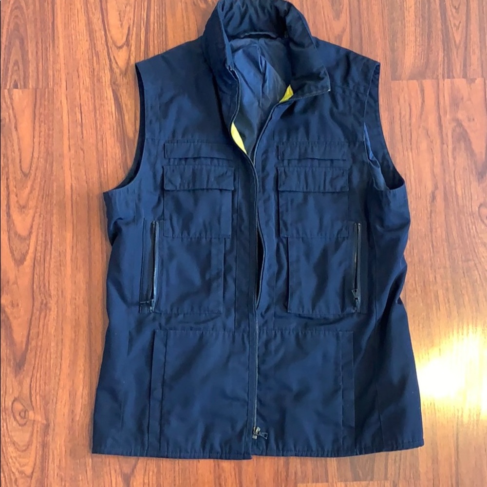 Vince weather proof vest